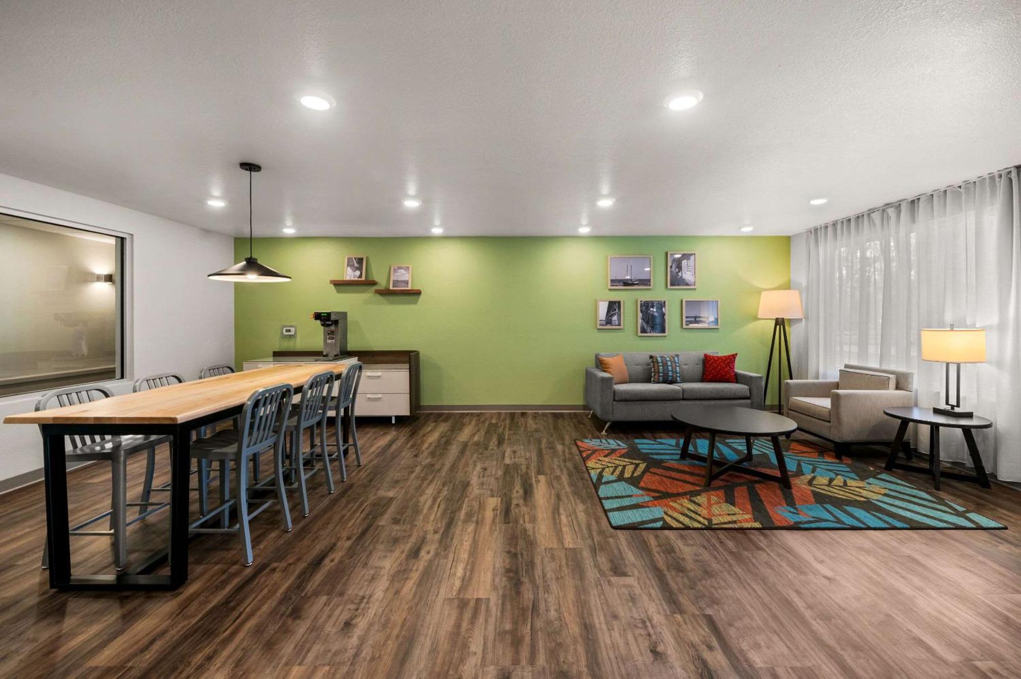 Woodspring Suites Yorktown Newport News Exterior foto